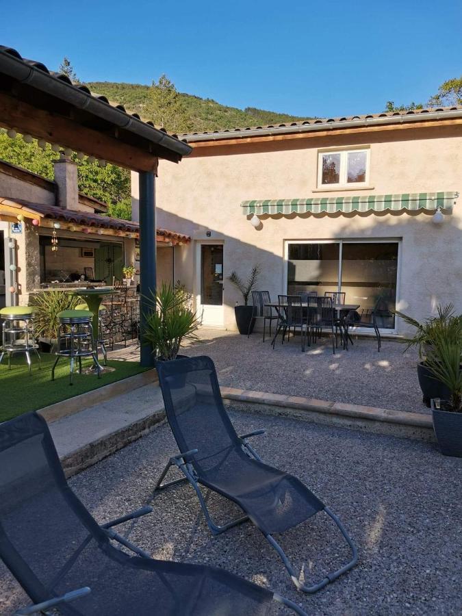 Chambre Familiale "Le Pecher" Saillans  Eksteriør bilde