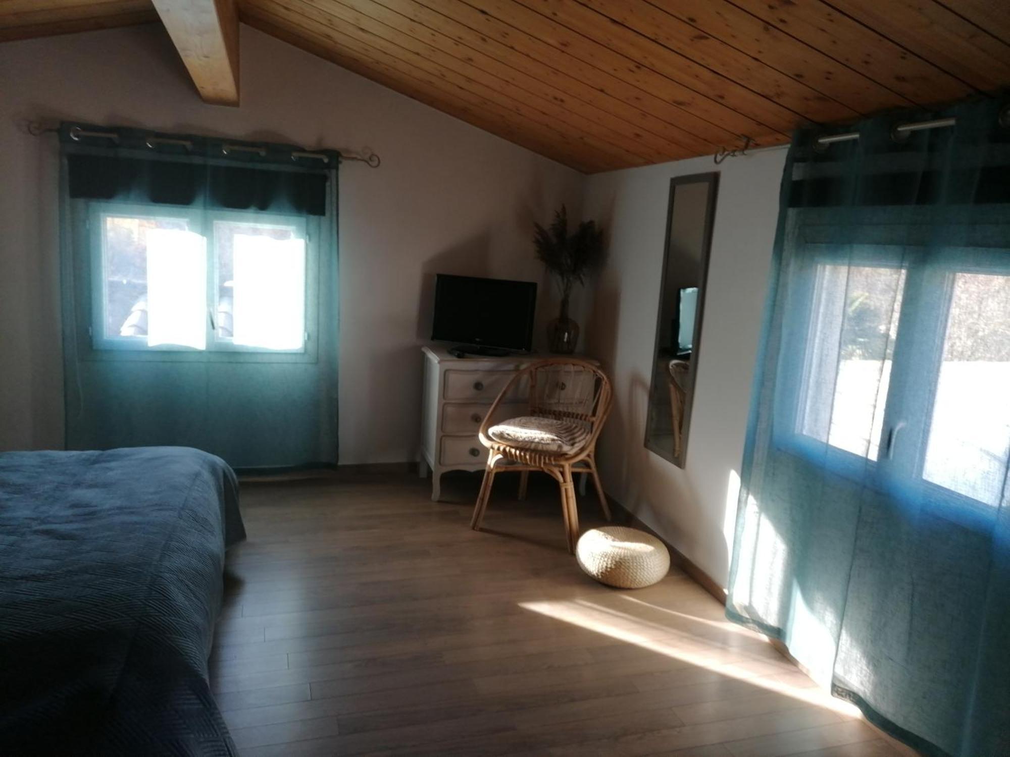 Chambre Familiale "Le Pecher" Saillans  Rom bilde